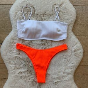 Hollister Ribbed Swimsuit Set Size XL